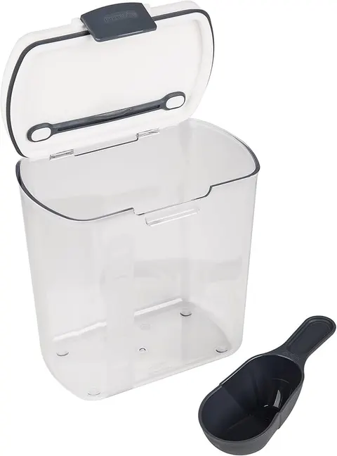 Flour Storage Container, 4-Quart, BPA-Free Plastic, Dishwasher Safe